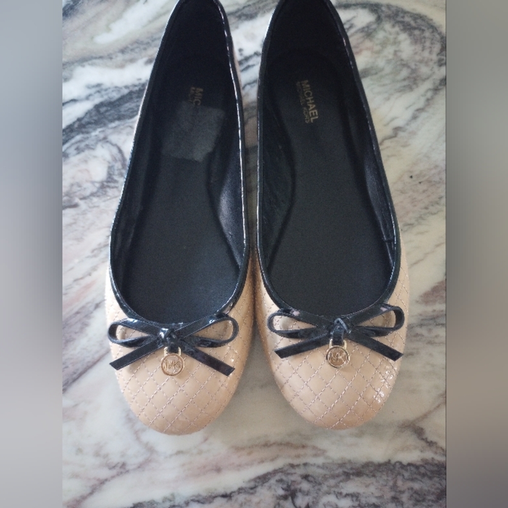 Michael Kors Women's Tan Quilted Ballet Flats